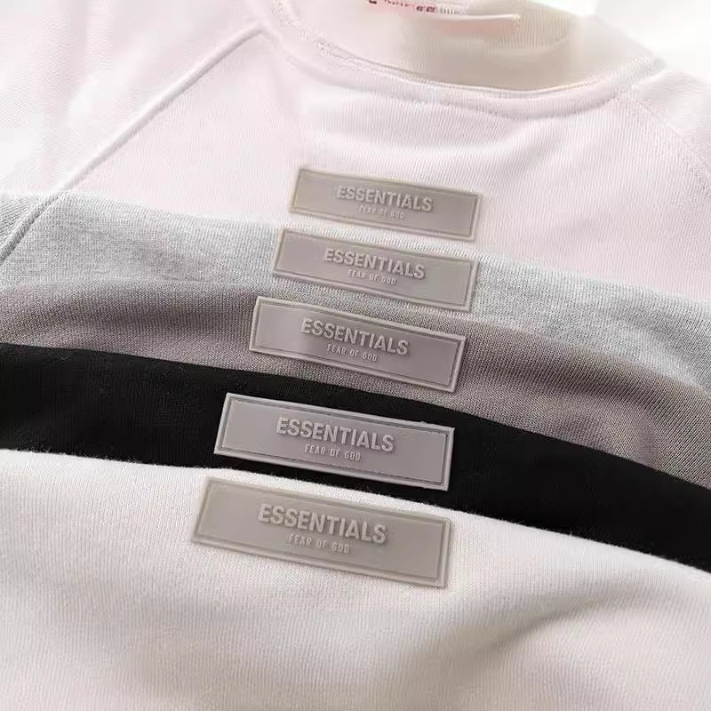 ESSENTIALS 1977 Crew Neck